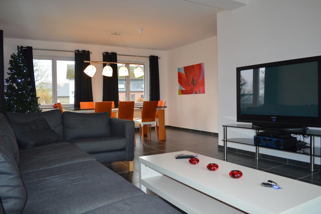 Sixine House Villa โอวีฟาต์ ห้อง รูปภาพ